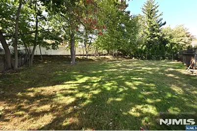 347 Verona Way, Paramus, NJ 07652 - Photo 21