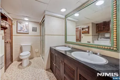 340 Alan Drive, Paramus, NJ 07652 - Photo 25