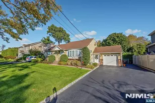 340 Alan Dr, Paramus, NJ 07652 - Photo 3