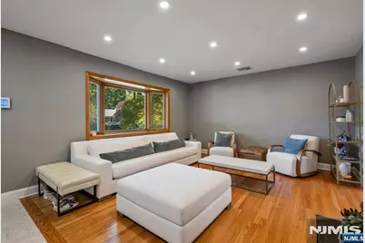 23 Spruce Place, Ho Ho Kus, NJ 07423 - Photo 3