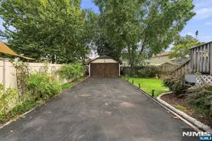 495 Edgewood Pl, Rutherford, NJ 07070 - Photo 25