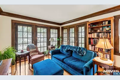 495 Edgewood Place, Rutherford, NJ 07070 - Photo 5