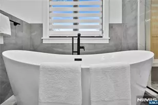 253 5th Street B, Palisades Park, NJ 07650 - Photo 29