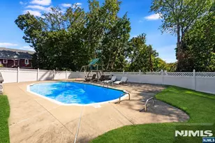 64 Spring Valley Rd, Paramus, NJ 07652 - Photo 29