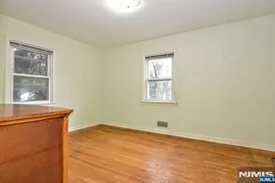 4 Demartini Place, Waldwick, NJ 07463 - Photo 11