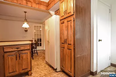 4 Demartini Place, Waldwick, NJ 07463 - Photo 7