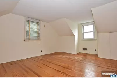 4 Demartini Place, Waldwick, NJ 07463 - Photo 17