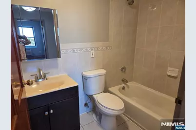 2401 Bergenline Avenue 6C #6C, Union City, NJ 07087 - Photo 13