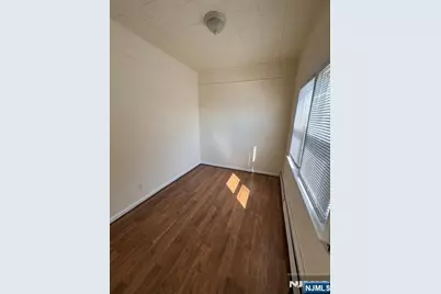 380 Harrison Avenue 2R #2R, Lodi, NJ 07644 - Photo 3