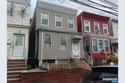41 11th Street, Bayonne, NJ 07002 - Photo 1