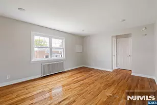 13-50 Sperber Road B, Fair Lawn, NJ 07410 - Photo 5