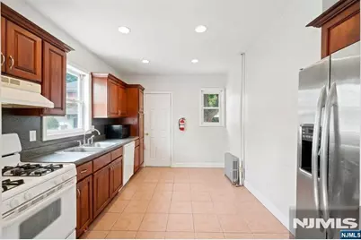 230 Teaneck Road, Ridgefield Park, NJ 07660 - Photo 23