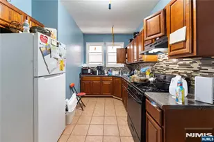 83 Tremont Ave, Newark, NJ 07106 - Photo 11