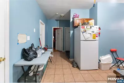 83 Tremont Avenue, Newark, NJ 07106 - Photo 17