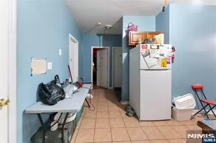 83 Tremont Ave, Newark, NJ 07106 - Photo 17