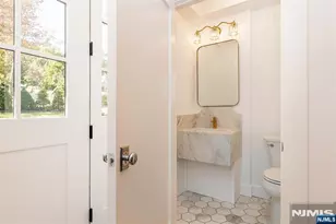 257 Upper Mountain, Montclair, NJ 07043 - Photo 9