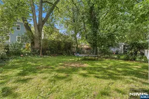 10 Howell Pl, Newark, NJ 07106 - Photo 21