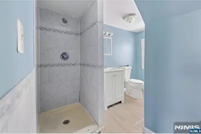 10 Howell Place, Newark, NJ 07106 - Photo 15