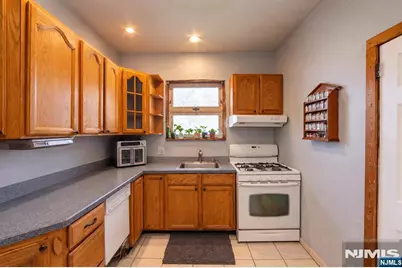 46 Laurel Street, Ridgefield Park, NJ 07660 - Photo 37