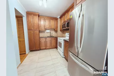 1111 River Road C32 #C32, Edgewater, NJ 07020 - Photo 9