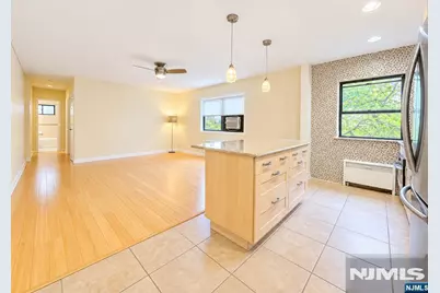 3001 Edwin Avenue 4A #4A, Fort Lee, NJ 07024 - Photo 5