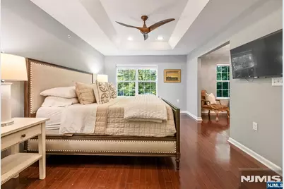16 Pineview Drive, Waldwick, NJ 07463 - Photo 15
