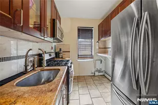 2700 John F Kennedy Blvd 102, Jersey City, NJ 07306 - Photo 3
