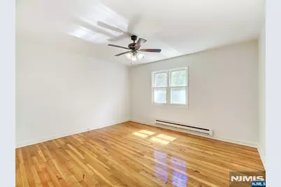 138 Lincoln Street A2 #A2, Montclair, NJ 07042 - Photo 9