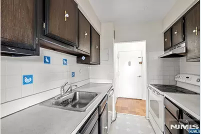 44 S Main Street 6J #6J, Lodi, NJ 07644 - Photo 13