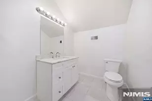 271 Village Cir Dr, Fort Lee, NJ 07024 - Photo 25
