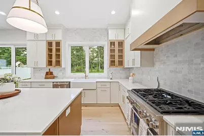 38 Willow Street, Millburn, NJ 07041 - Photo 13