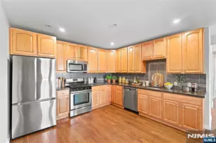 22 Sylvan Street 2A, Rutherford, NJ 07070 - Photo 3