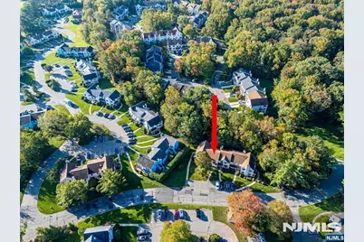 3302 Stonehedge Road 3302 #3302, Edison, NJ 08820 - Photo 7