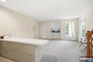 427 Hartford Dr 4028, Nutley, NJ 07110 - Photo 27