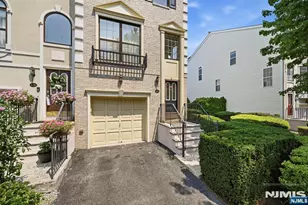 427 Hartford Dr 4028, Nutley, NJ 07110 - Photo 5