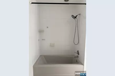 132 Merritt Avenue 2 #2, Bergenfield, NJ 07621 - Photo 11