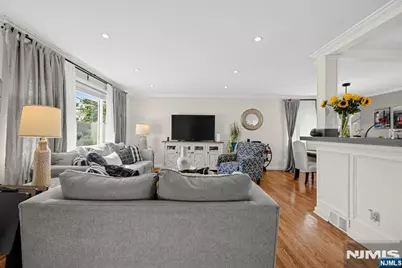 141 Highland Avenue, Bergenfield, NJ 07621 - Photo 7