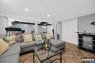 141 Highland Ave, Bergenfield, NJ 07621 - Photo 25
