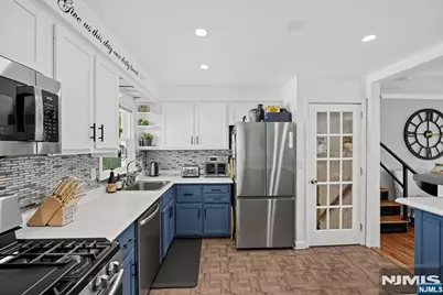 141 Highland Avenue, Bergenfield, NJ 07621 - Photo 11