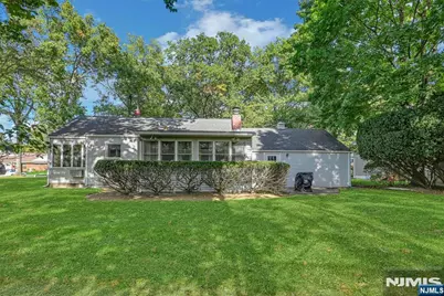 12 Pitcairn Avenue, Ho Ho Kus, NJ 07423 - Photo 3