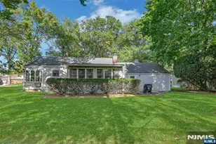 12 Pitcairn Ave, Ho Ho Kus, NJ 07423 - Photo 3