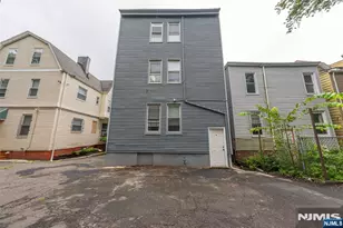 63 7th St, Newark, NJ 07107 - Photo 31