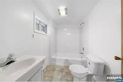 63 7th Street, Newark, NJ 07107 - Photo 29