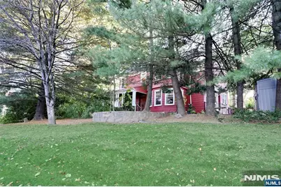 205 Grand Avenue, Leonia, NJ 07605 - Photo 47