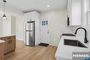 22 W Central Ave, Bergenfield, NJ 07621 - Photo 11