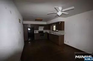 631 New Jersey Ave, Lyndhurst Township, NJ 07071 - Photo 17