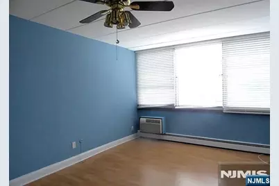 515 Anderson 2B #2B, Cliffside Park, NJ 07010 - Photo 5