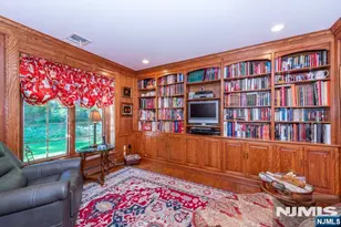 45 Cheryl Hills Dr, Hawthorne, NJ 07506 - Photo 19