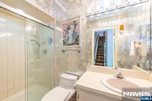 45 Cheryl Hills Dr, Hawthorne, NJ 07506 - Photo 33