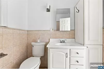 234 Oakdene Avenue 2 #2, Cliffside Park, NJ 07010 - Photo 15